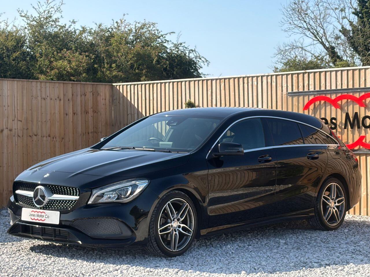 Mercedes-Benz Cla view 3