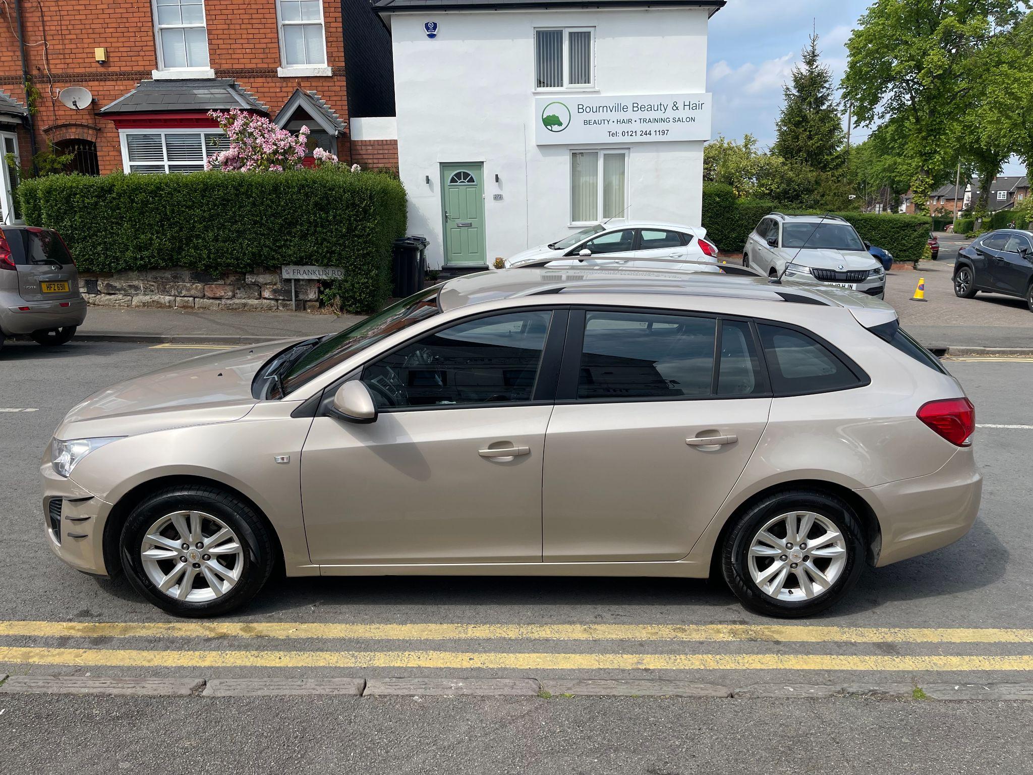 Chevrolet Cruze view 17