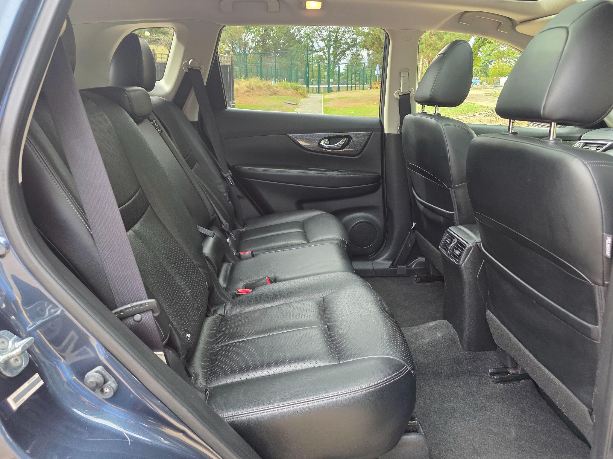 Nissan X-Trail view 38