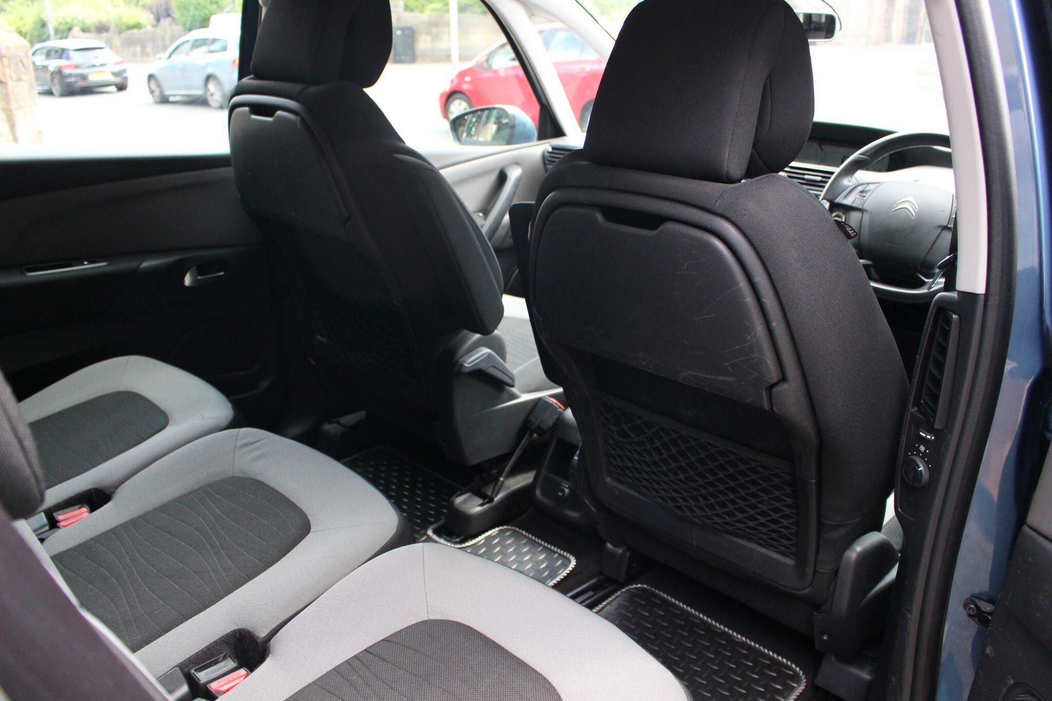 Citroen Grand C4 Picasso view 26