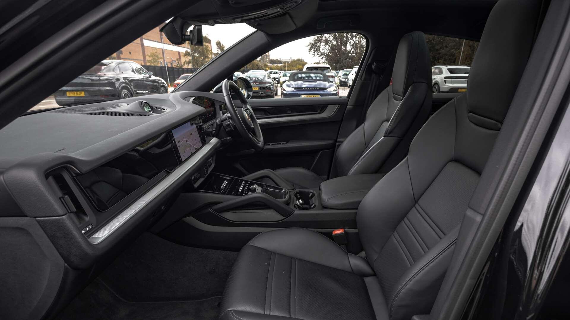Porsche Cayenne view 15