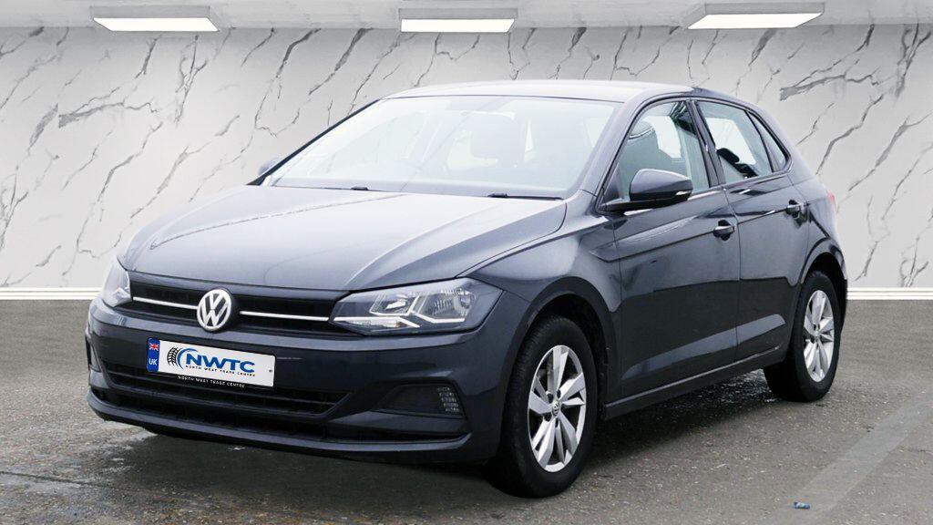 Volkswagen Polo view 5
