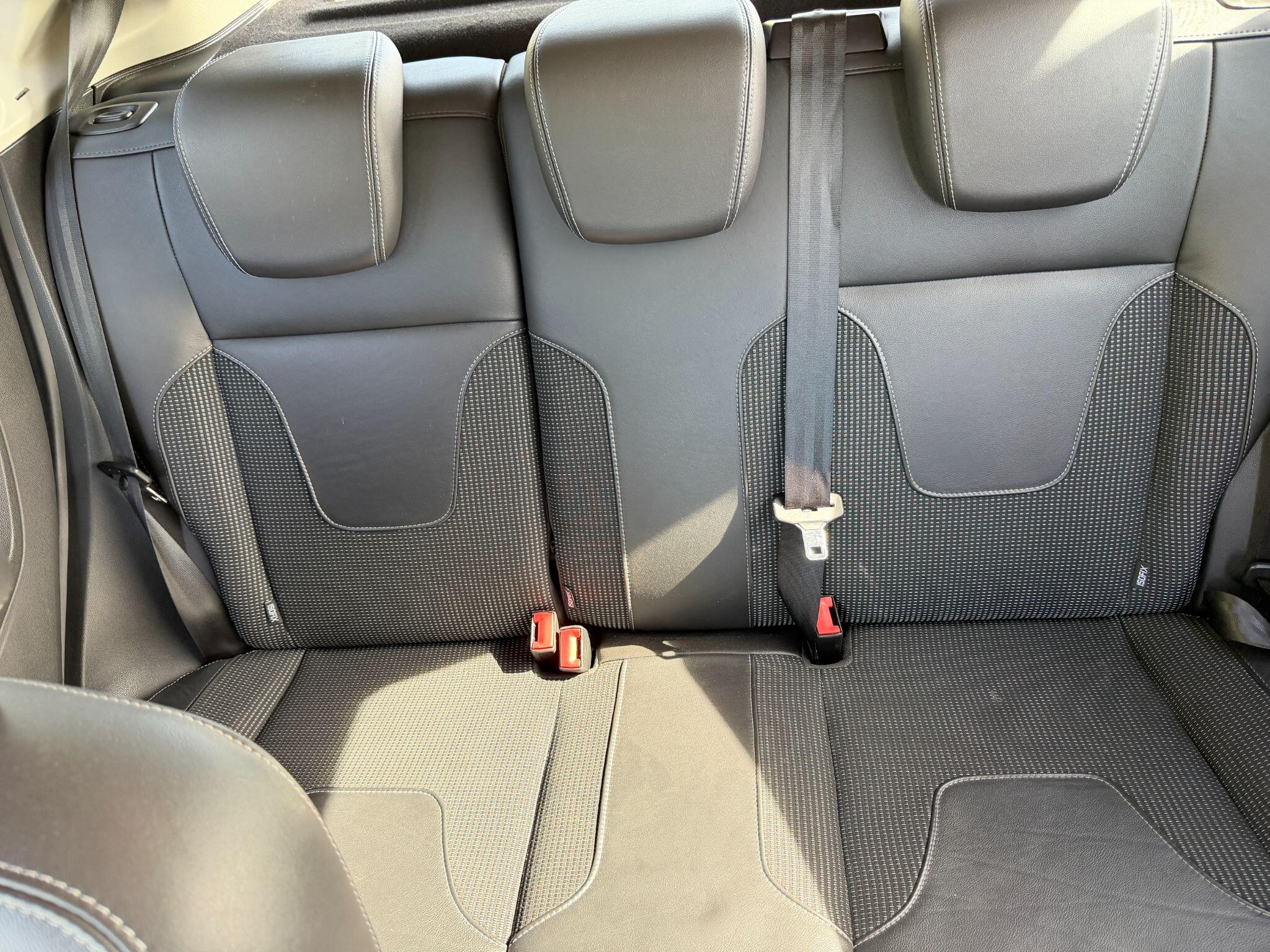 Ford Fiesta view 33