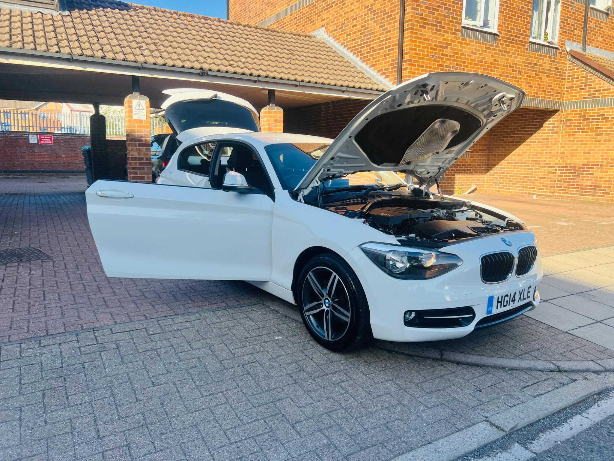 BMW 1 Series view 11