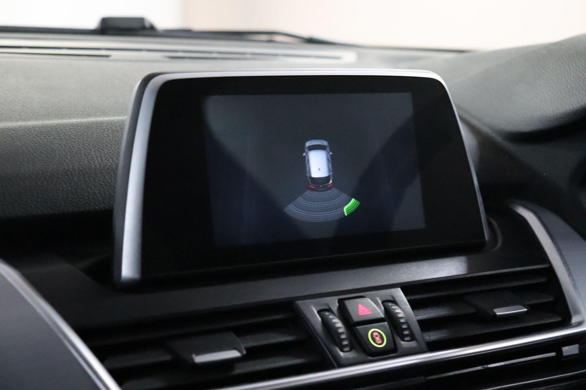 BMW 2 Series Active Tourer view 37