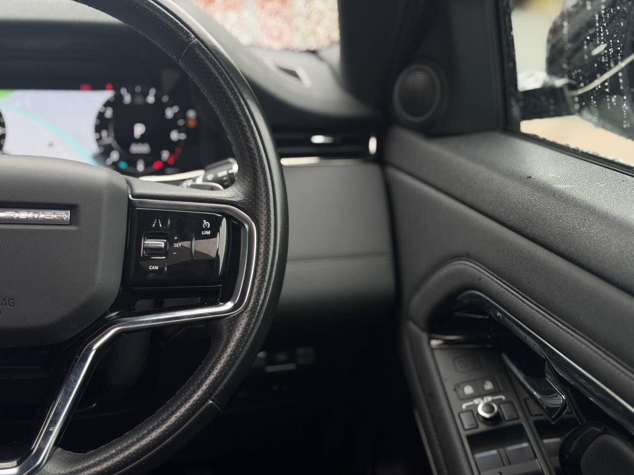 Land Rover Range Rover Evoque view 35
