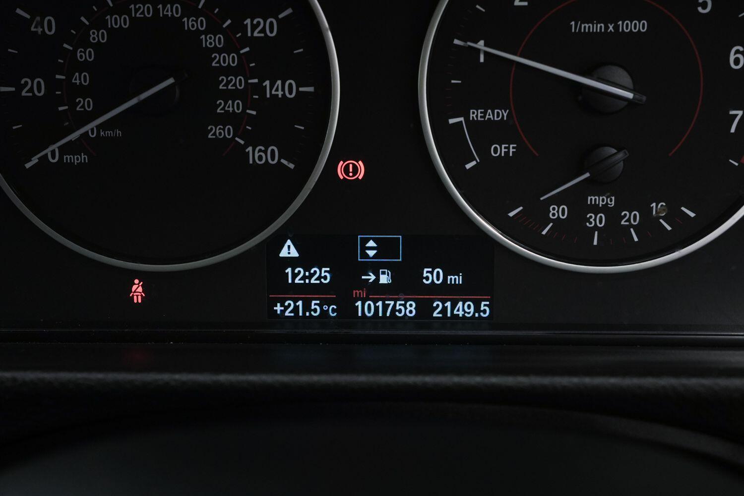 BMW 3 Series view 23