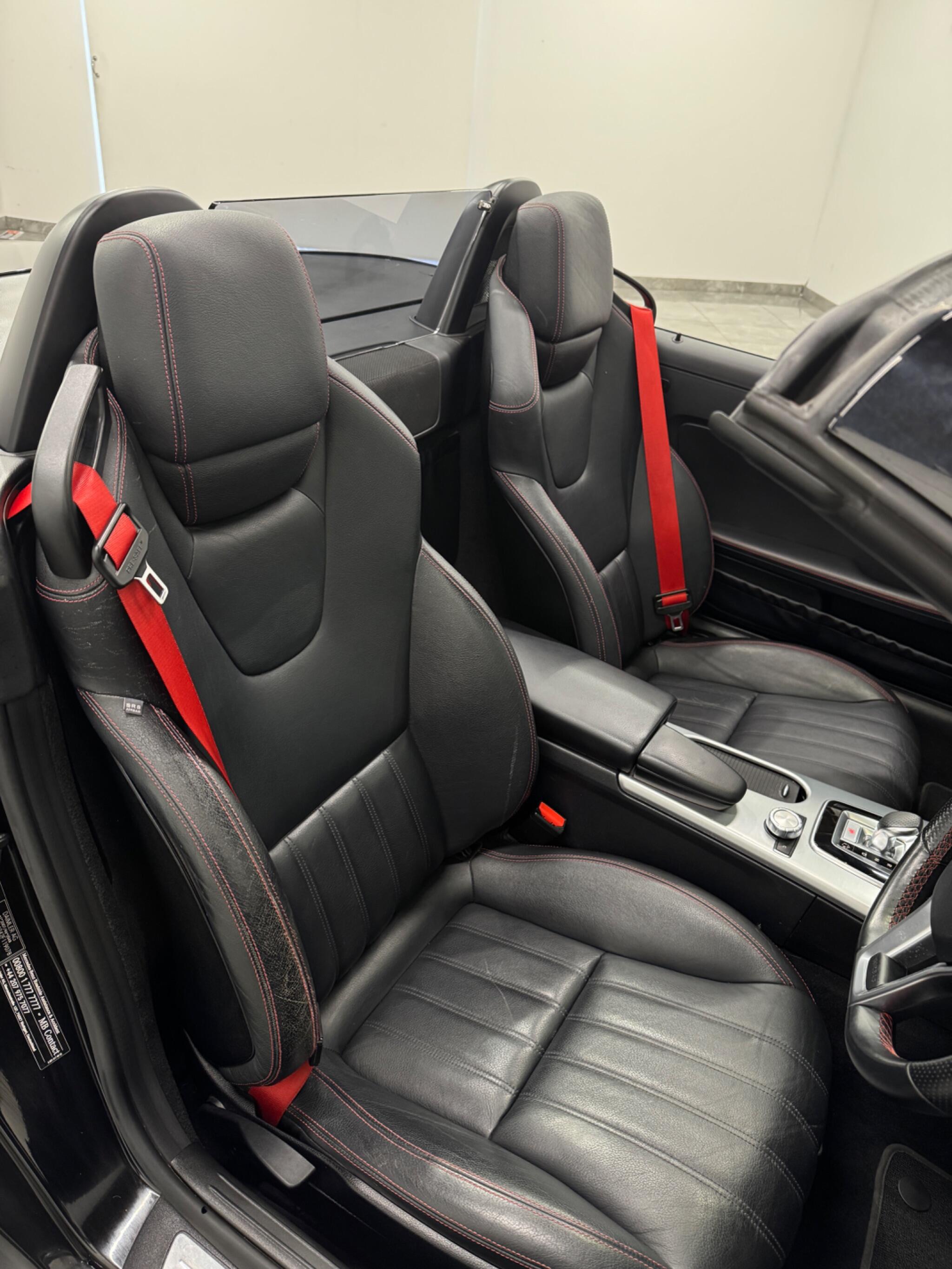 Mercedes-Benz SLK view 11