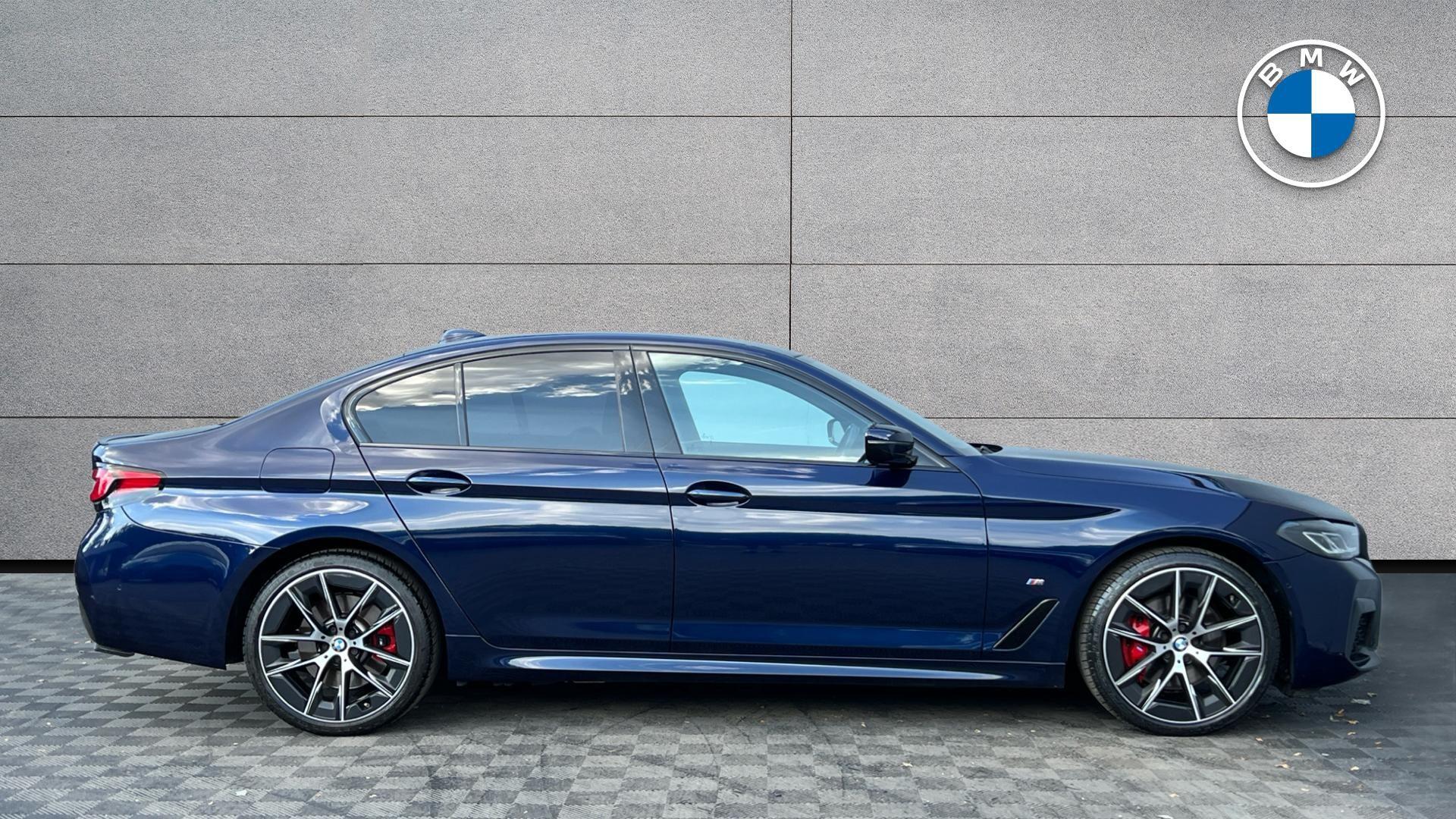 BMW 5 Series view 3