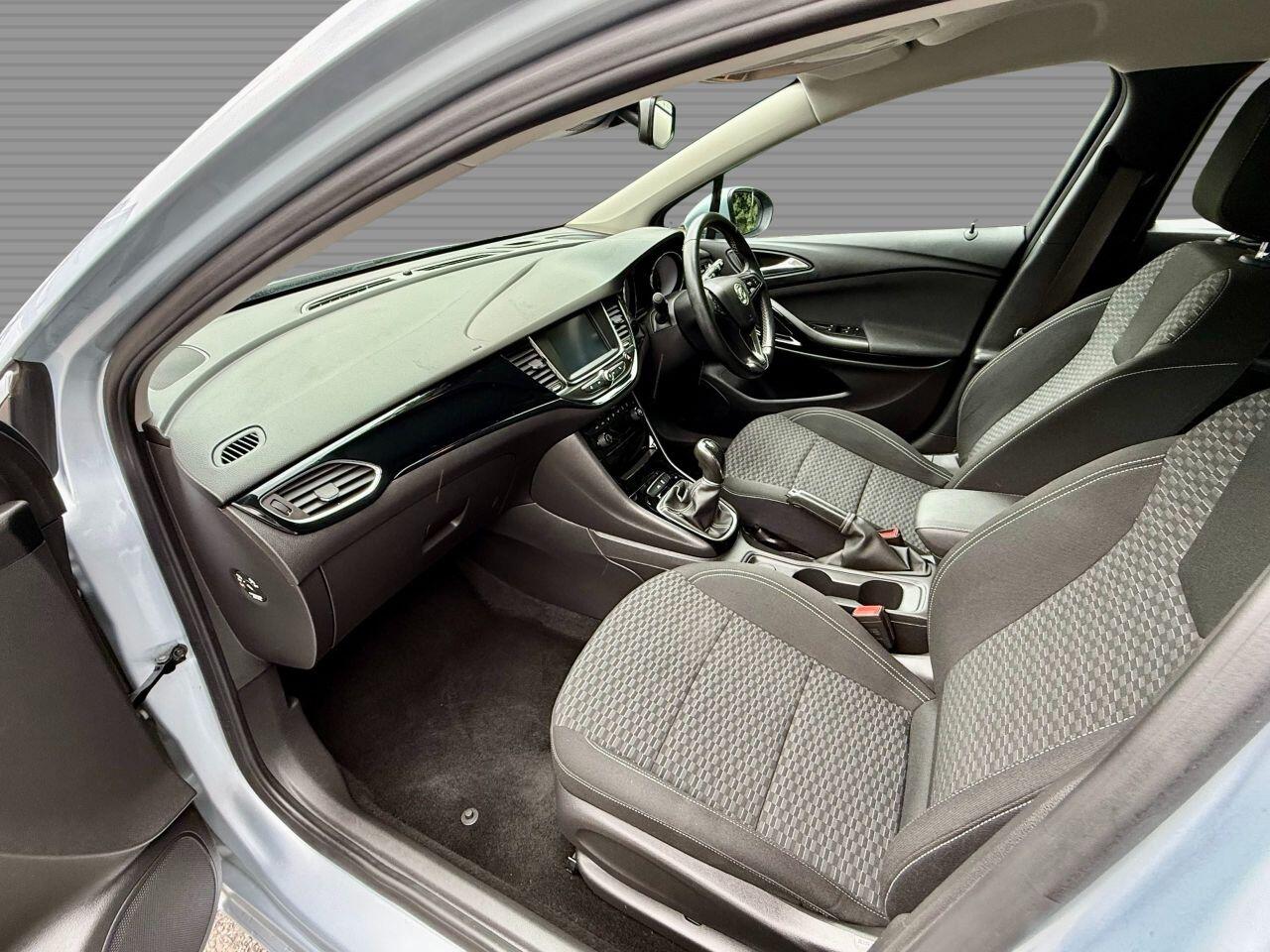 Vauxhall Astra view 23