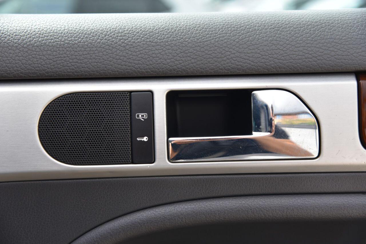 Volkswagen Touareg view 41