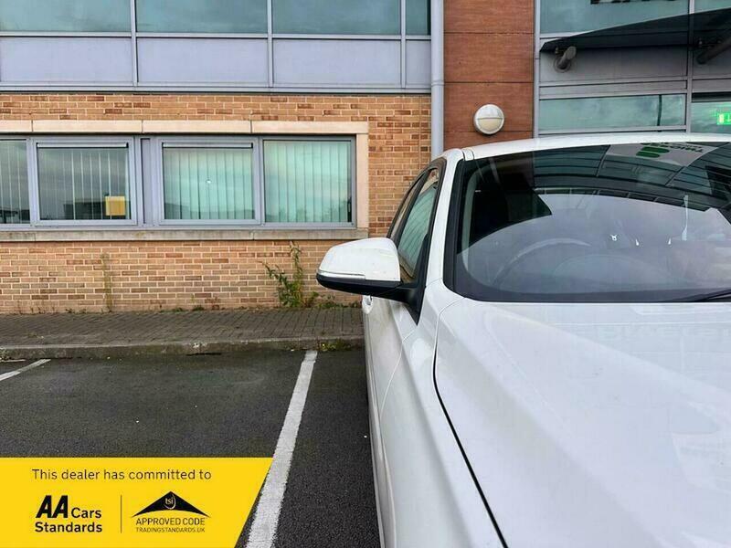 2014 BMW 3 Series 2.0 320d ED EfficientDynamics Business Auto Euro 5 (s/s) 4dr • 90,200 miles image 8