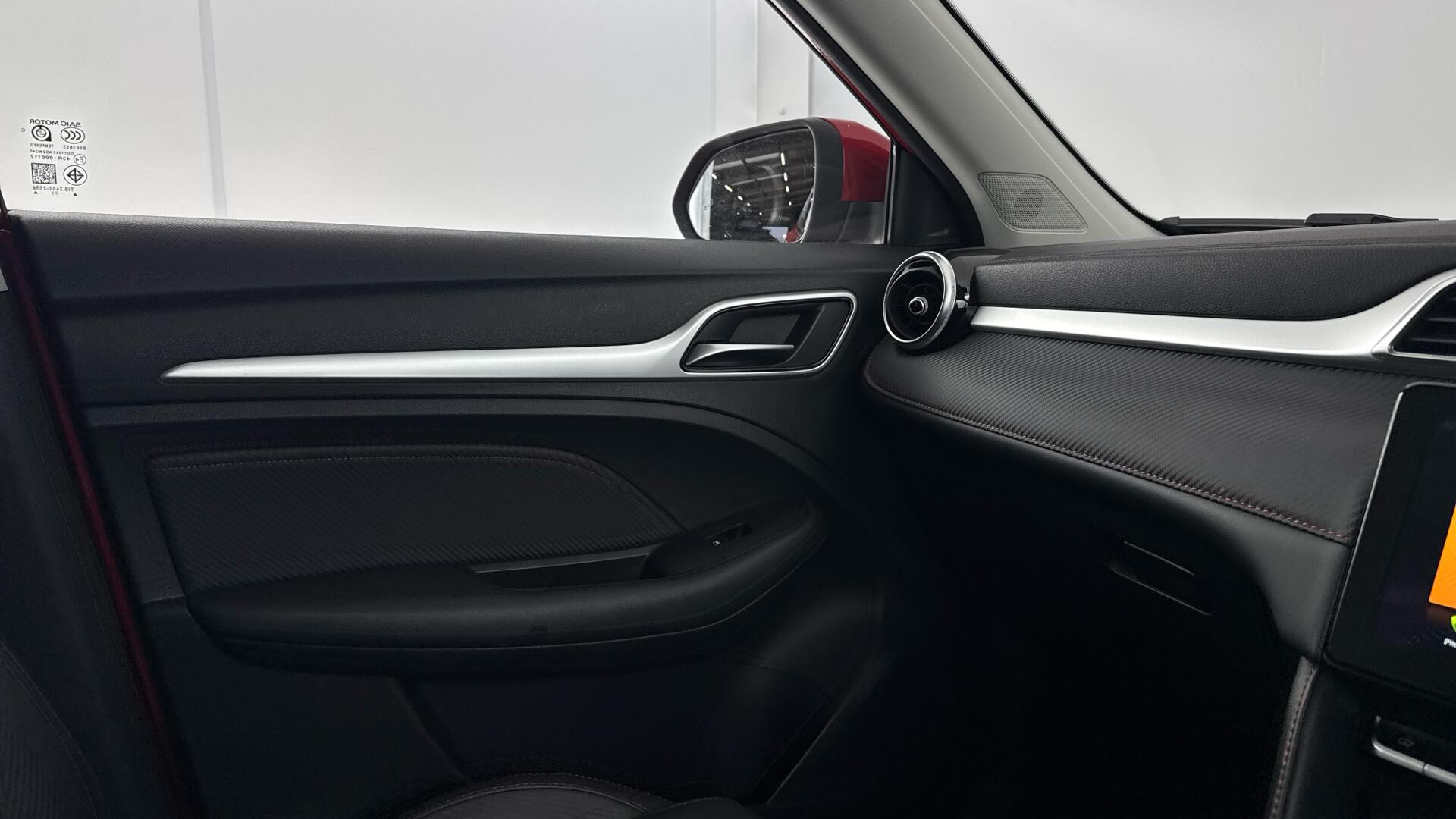 MG ZS view 26