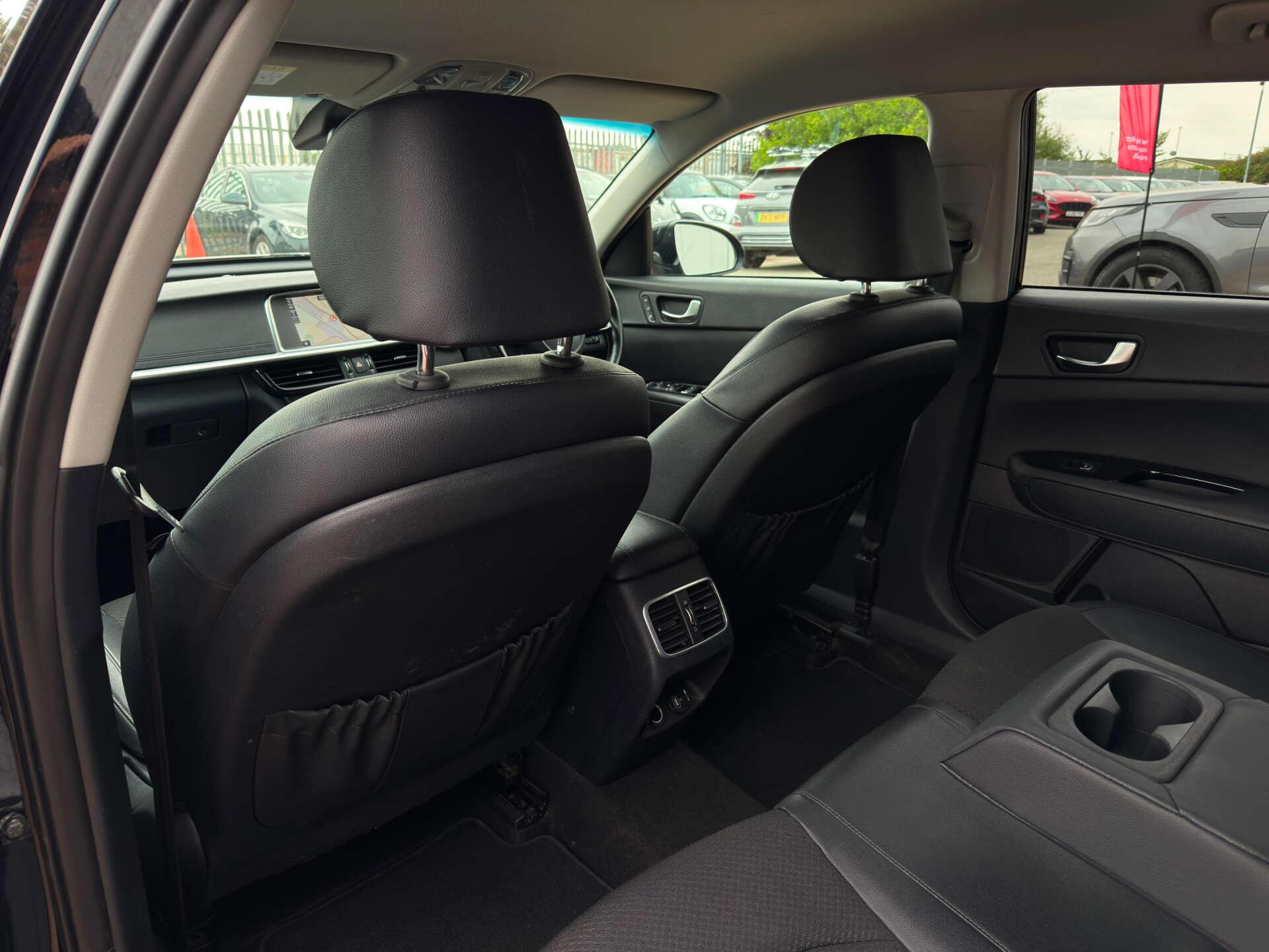 Kia Optima view 32