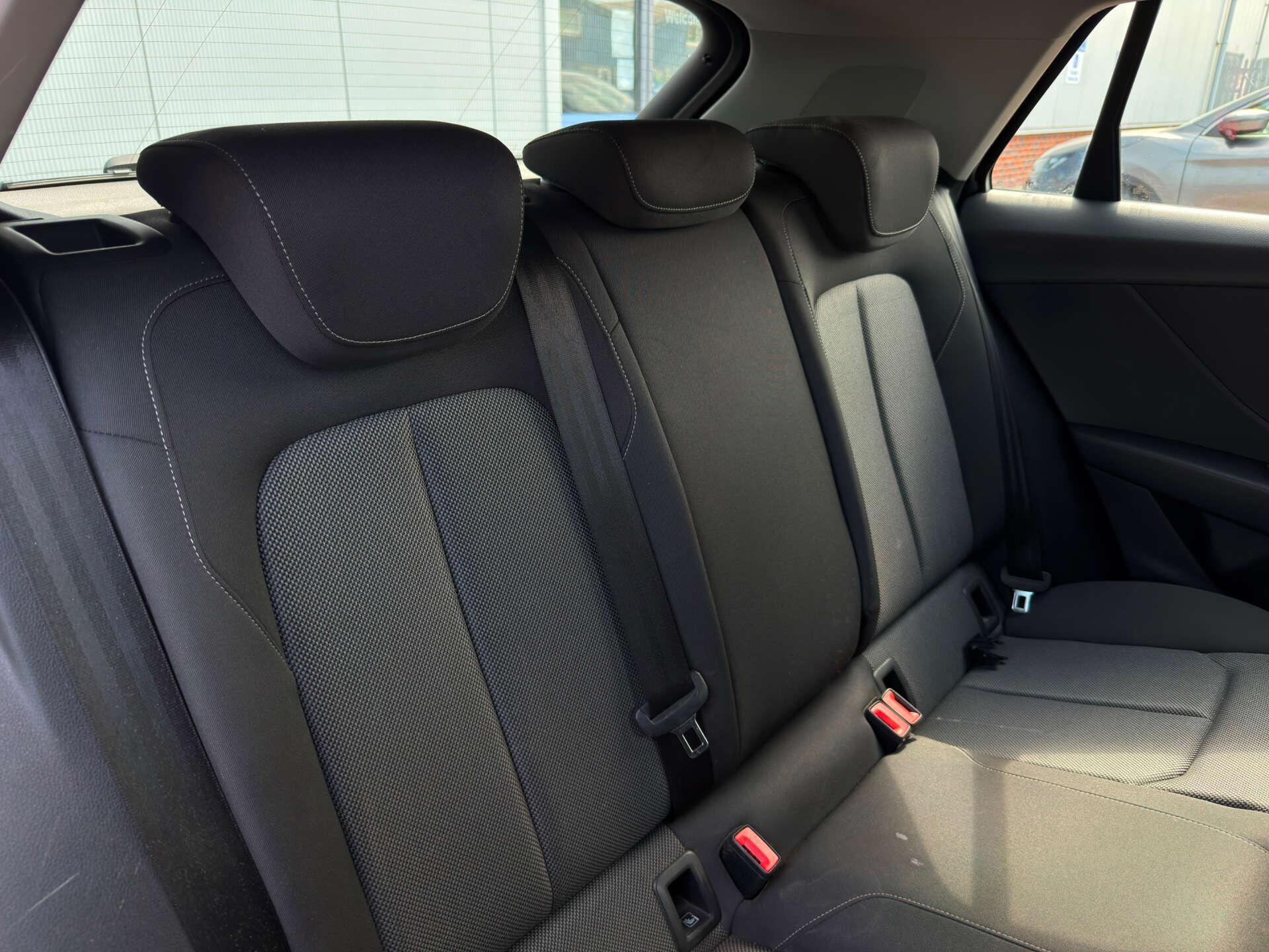 Audi Q2 view 29