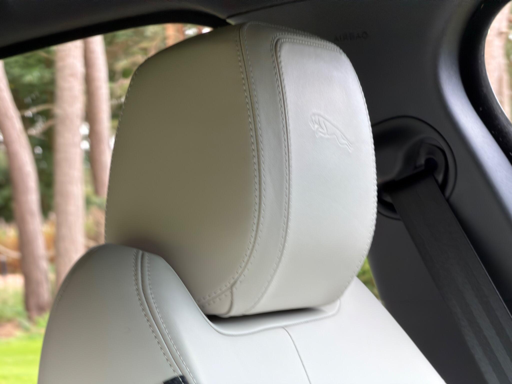 Jaguar Xe view 25