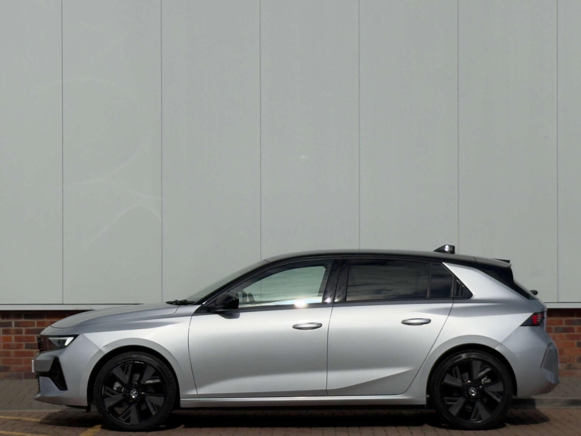 Vauxhall Astra Electric view 8