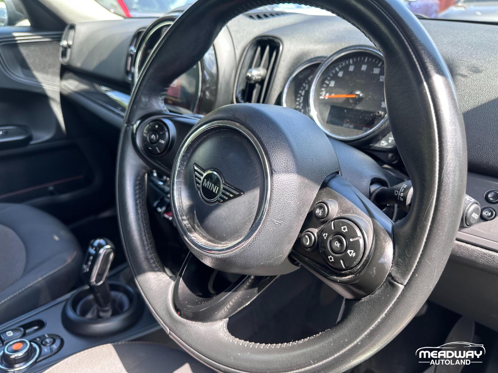 Mini Countryman view 39
