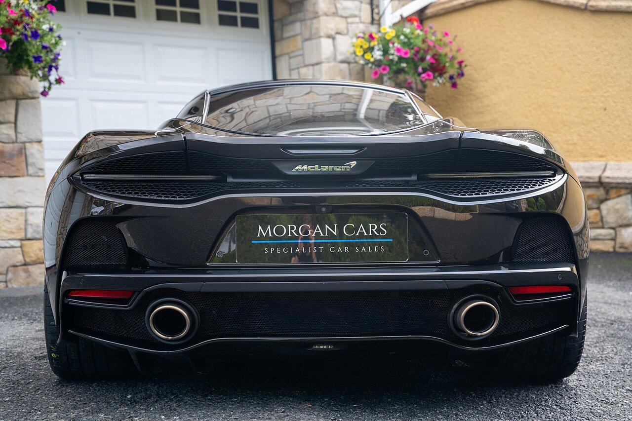 McLaren GT view 16