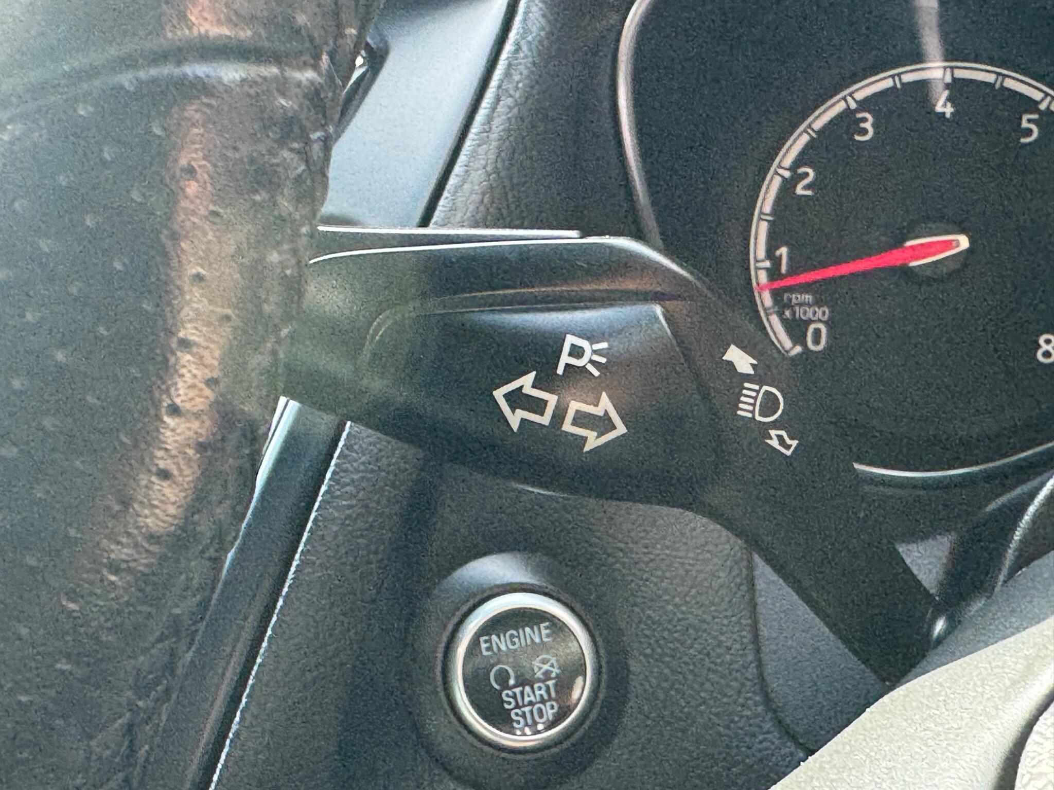 Ford Focus view 21