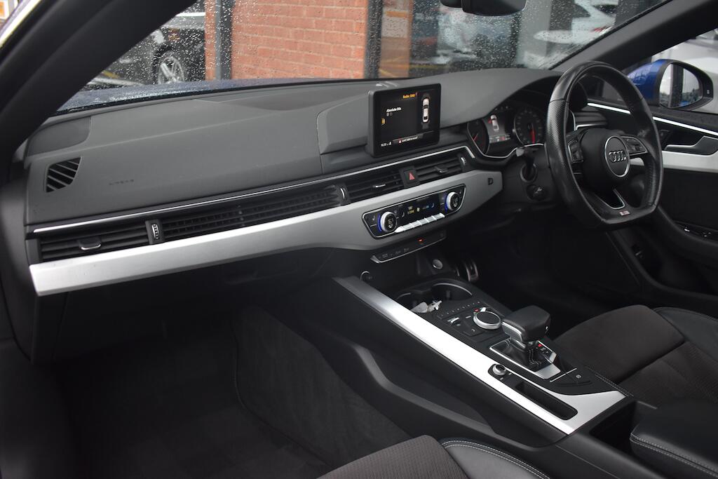 Audi A5 view 36