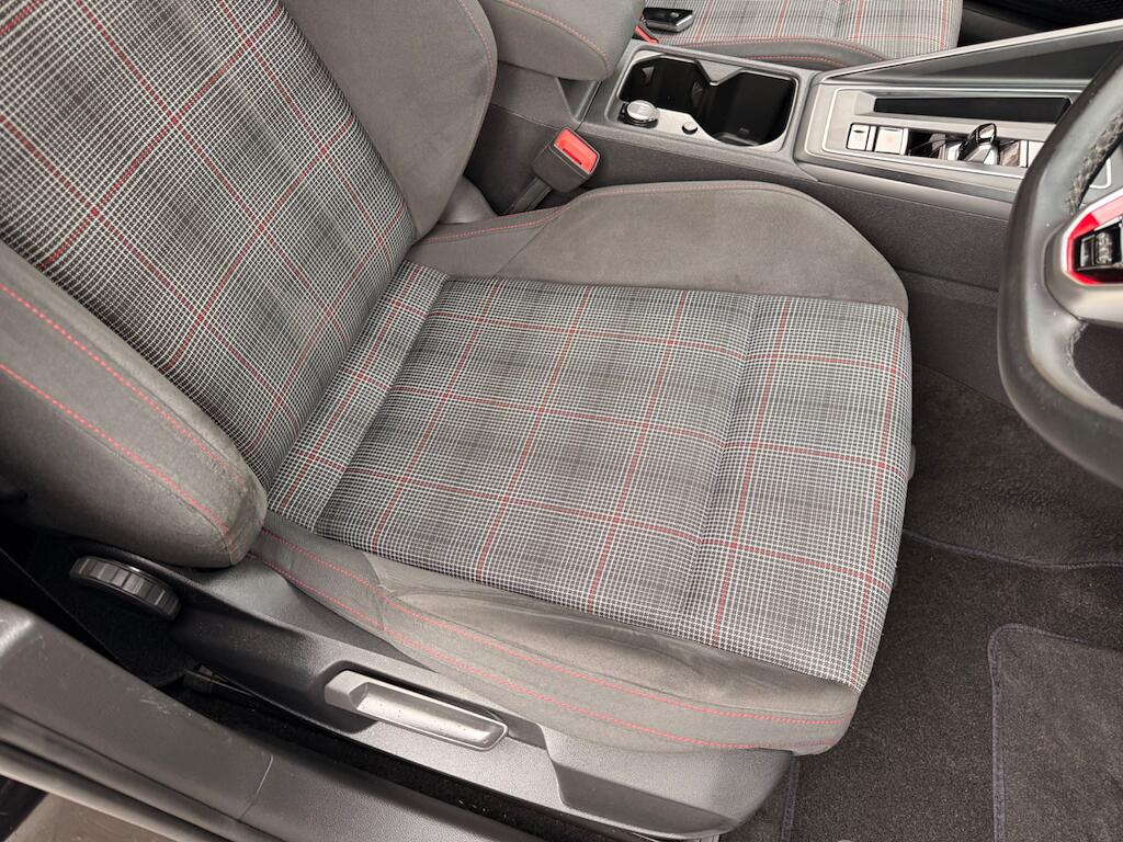 Volkswagen Golf view 37