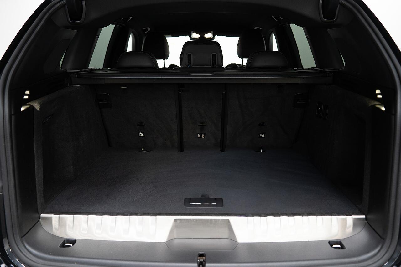 BMW X3 view 45