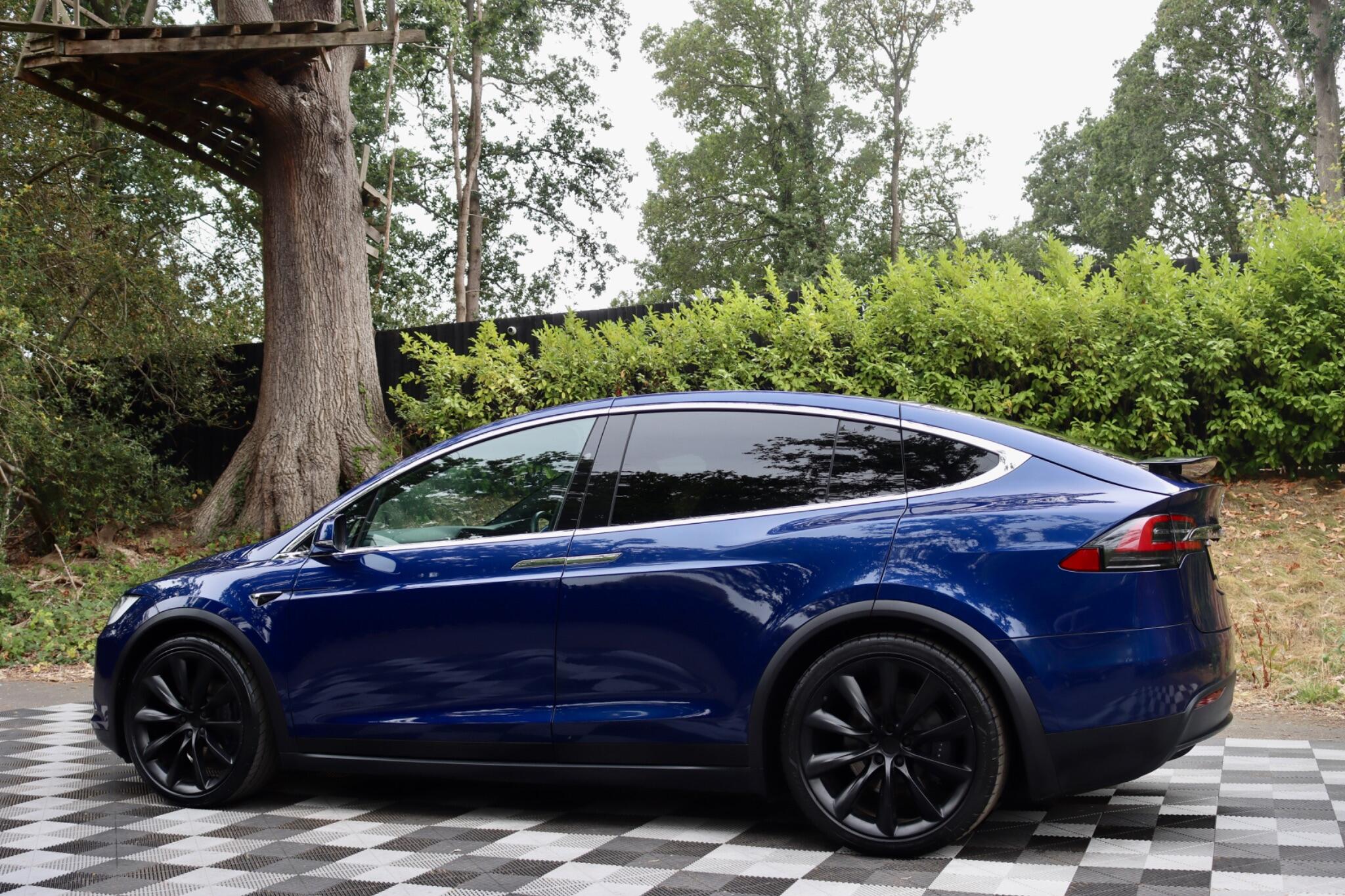 Tesla Model X view 22