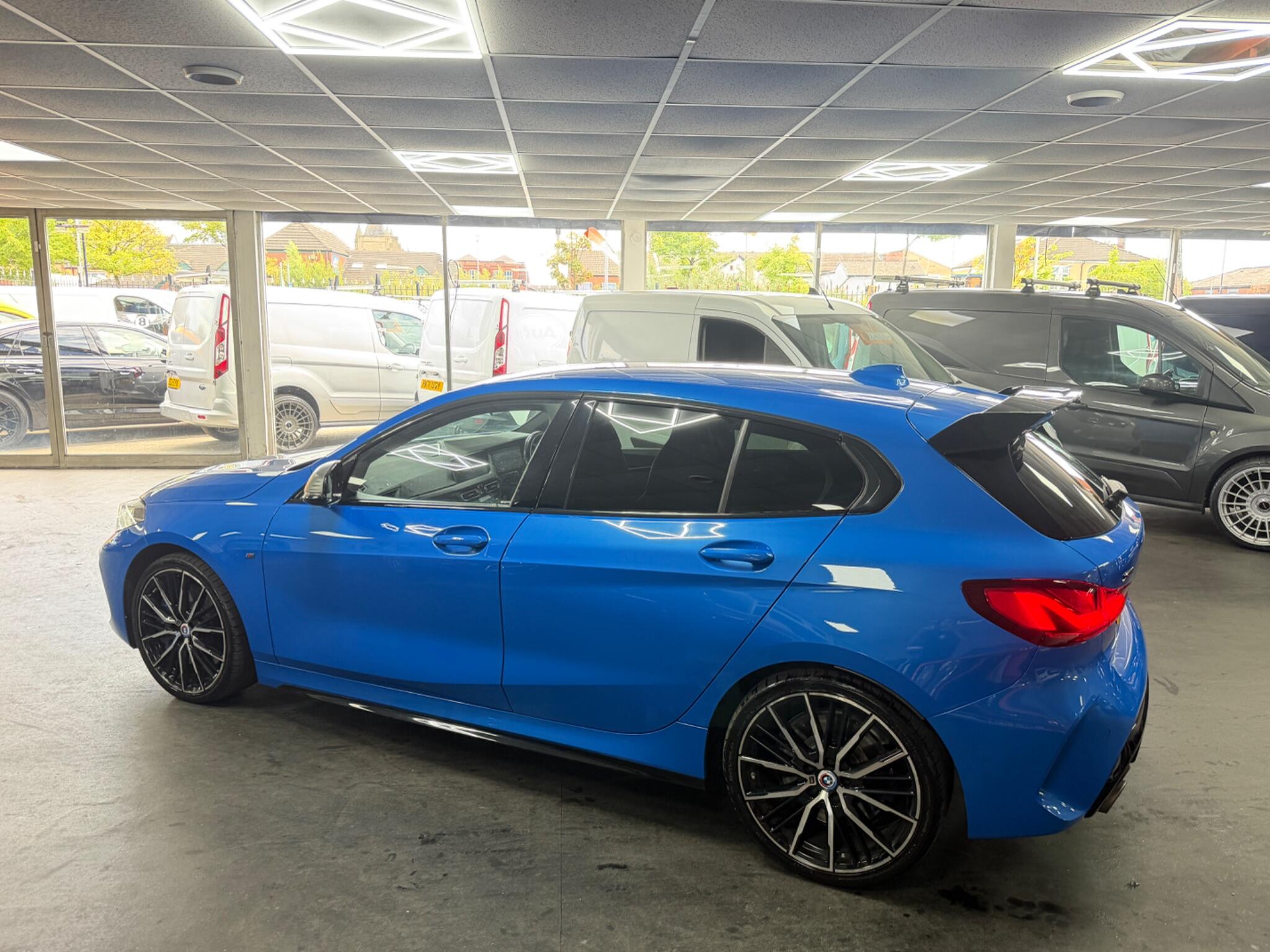 BMW 1 Series view 38