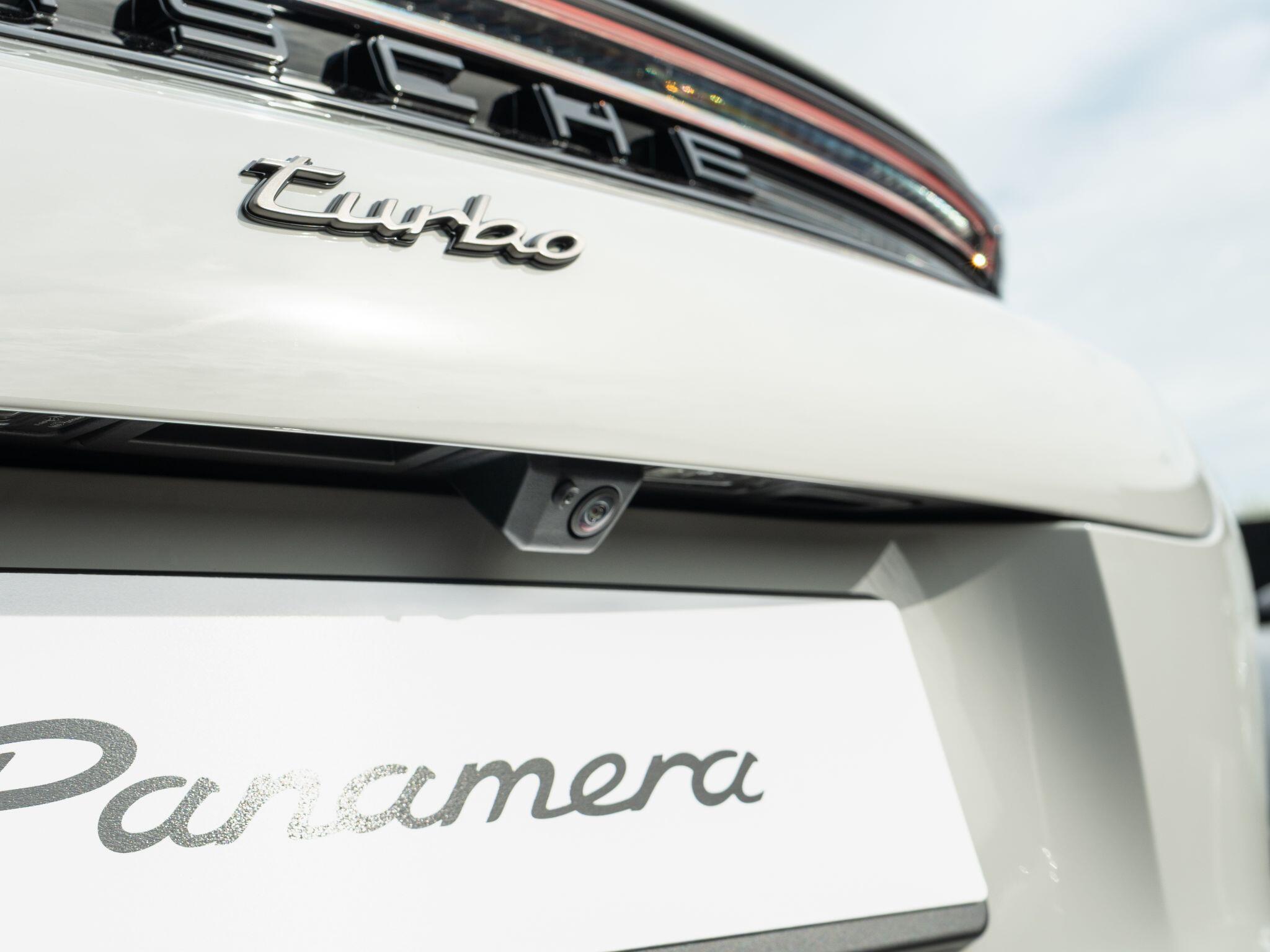 Porsche Panamera view 20