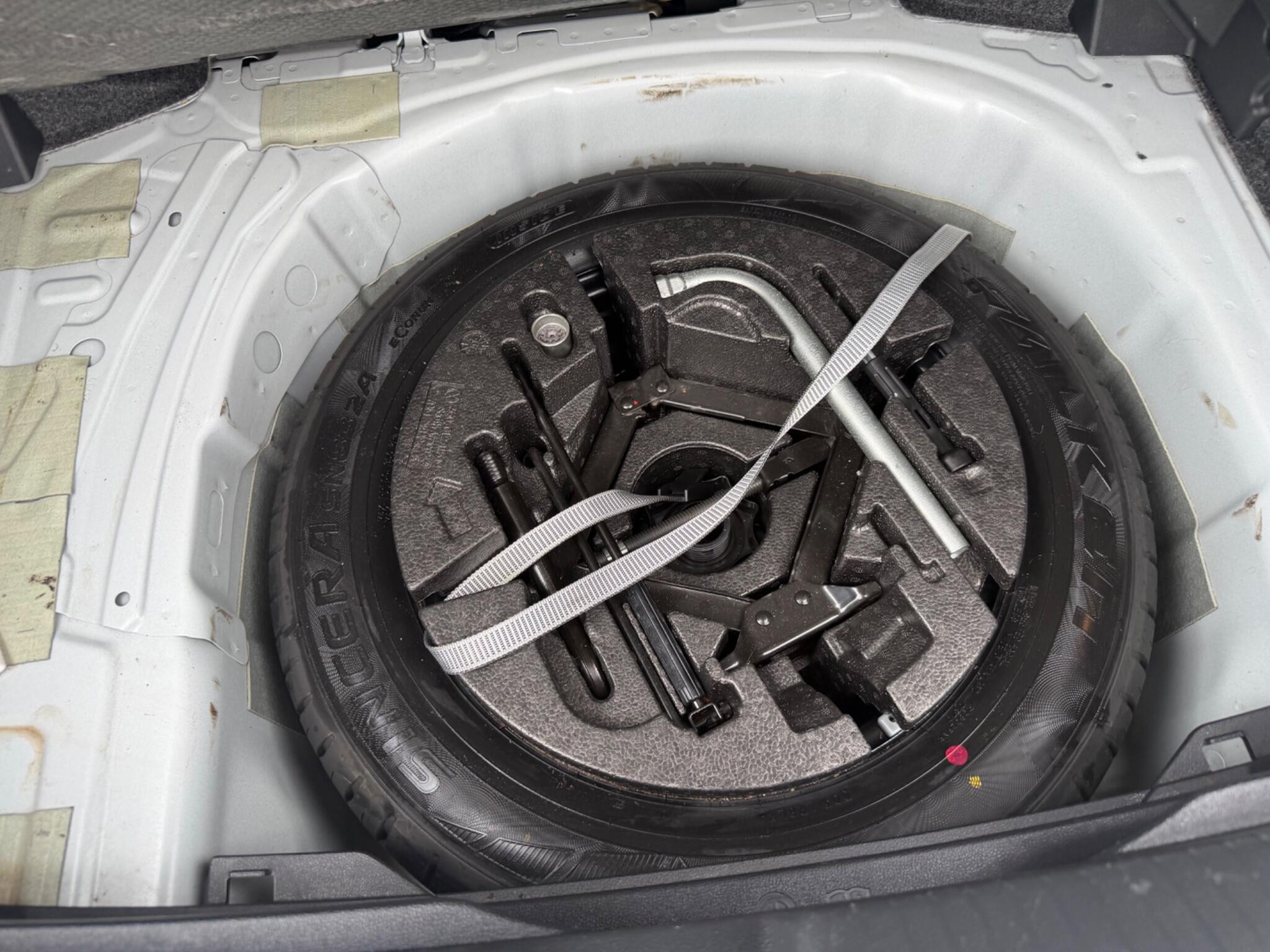 Volkswagen Polo view 14