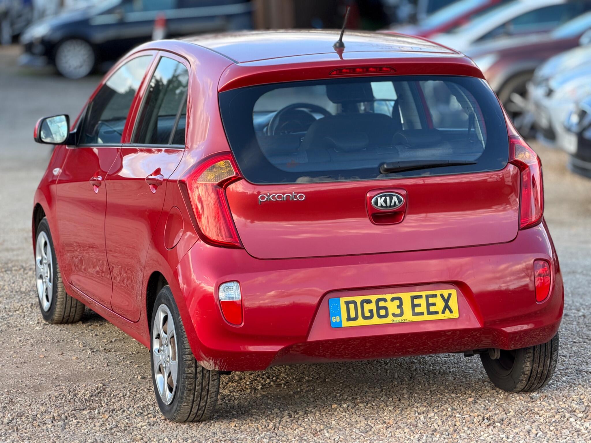 2013 Kia Picanto 1.0 1 Air Euro 5 5dr image 9