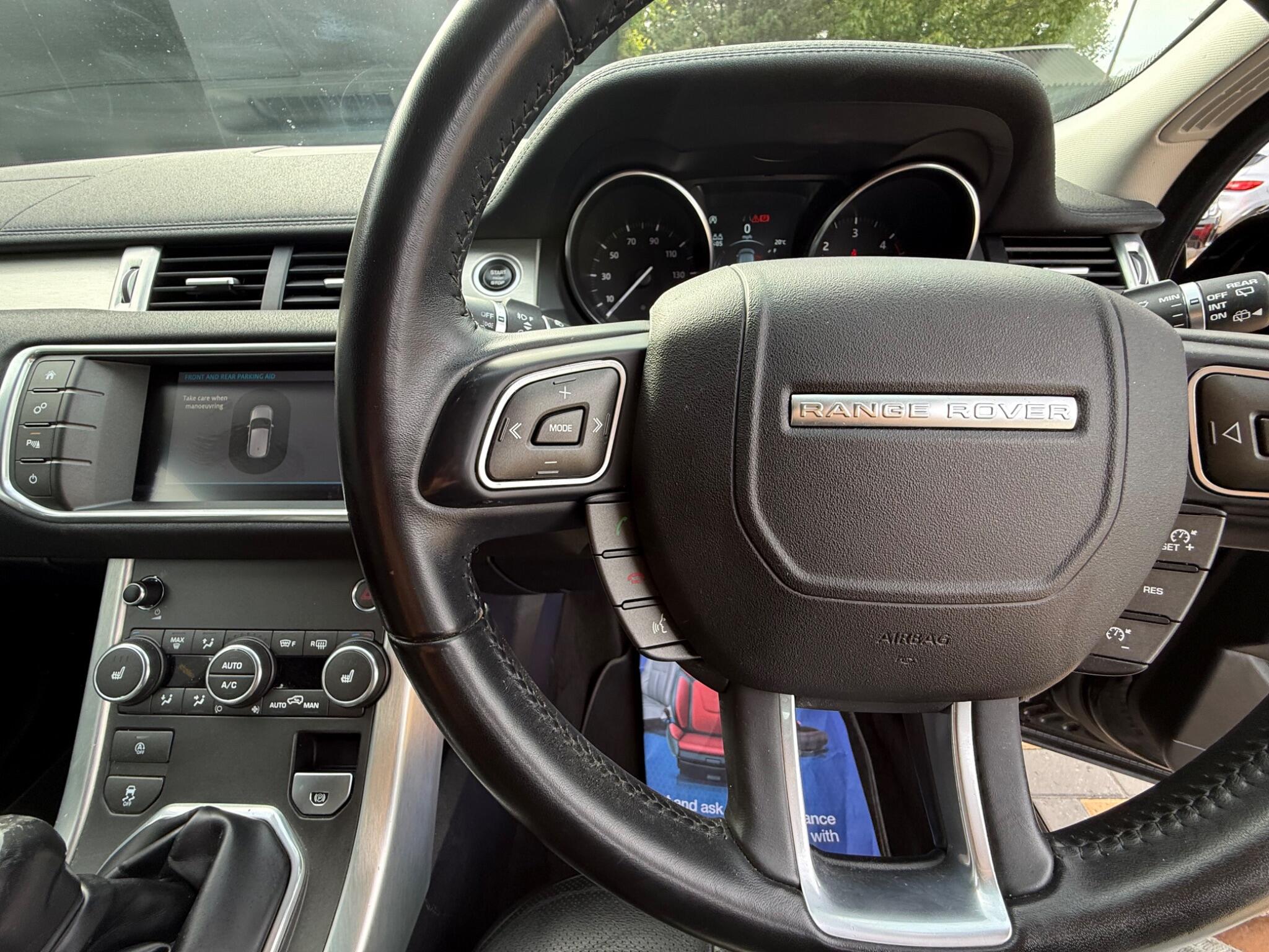 Land Rover Range Rover Evoque view 29