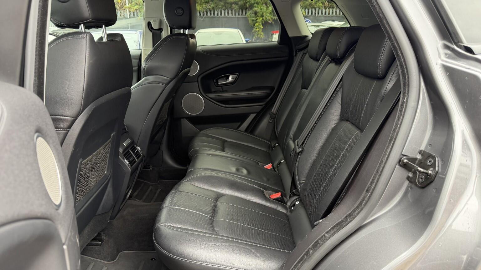 Land Rover Range Rover Evoque view 19