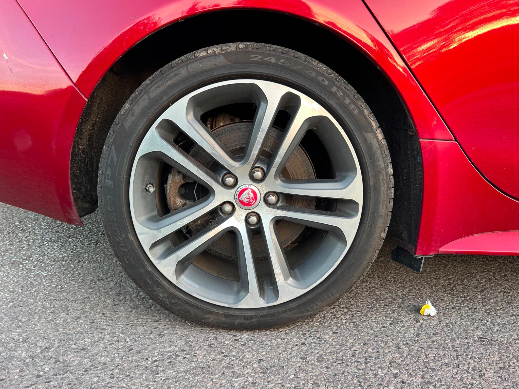 Jaguar Xe view 20