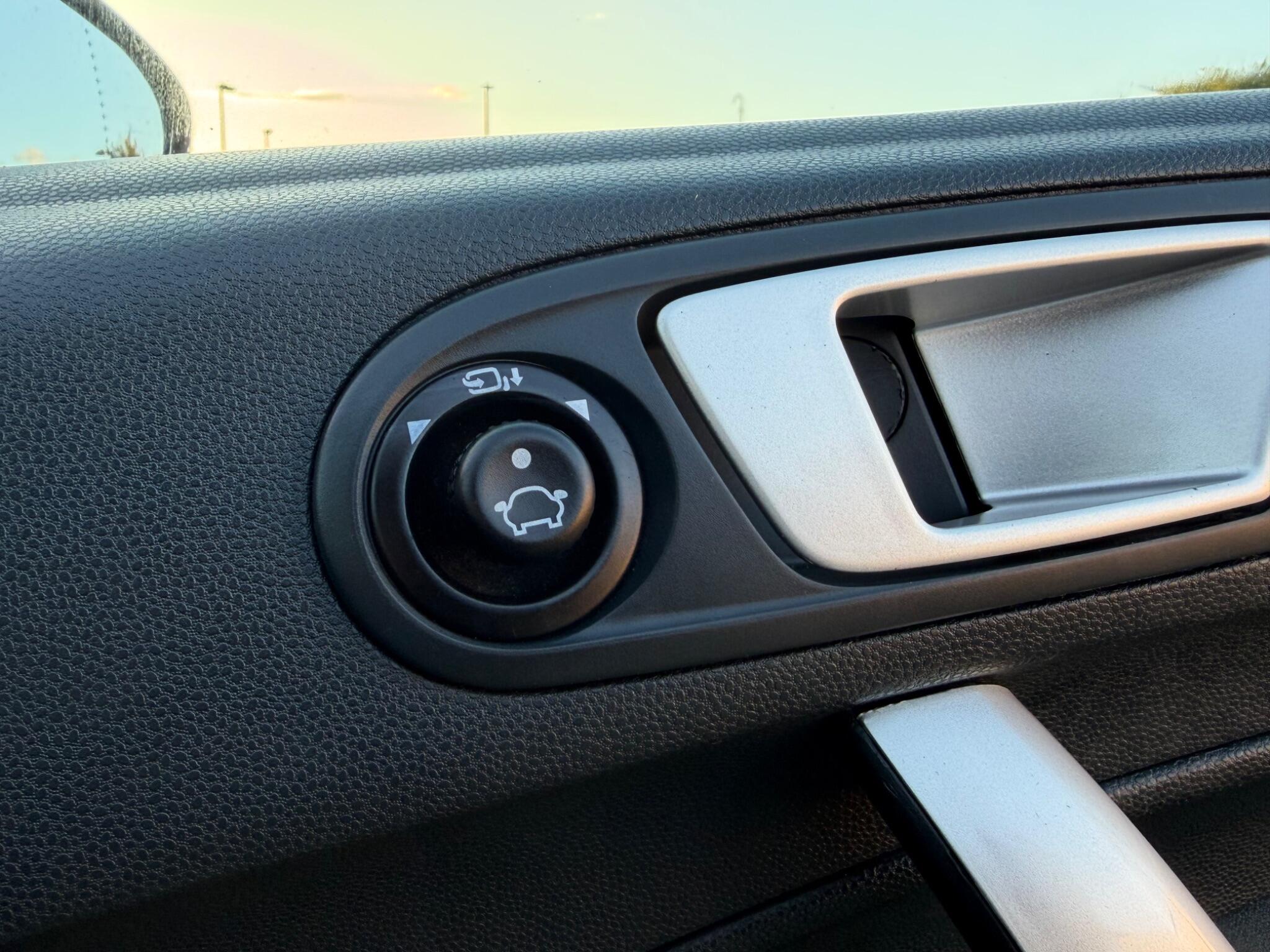 Ford Fiesta view 16