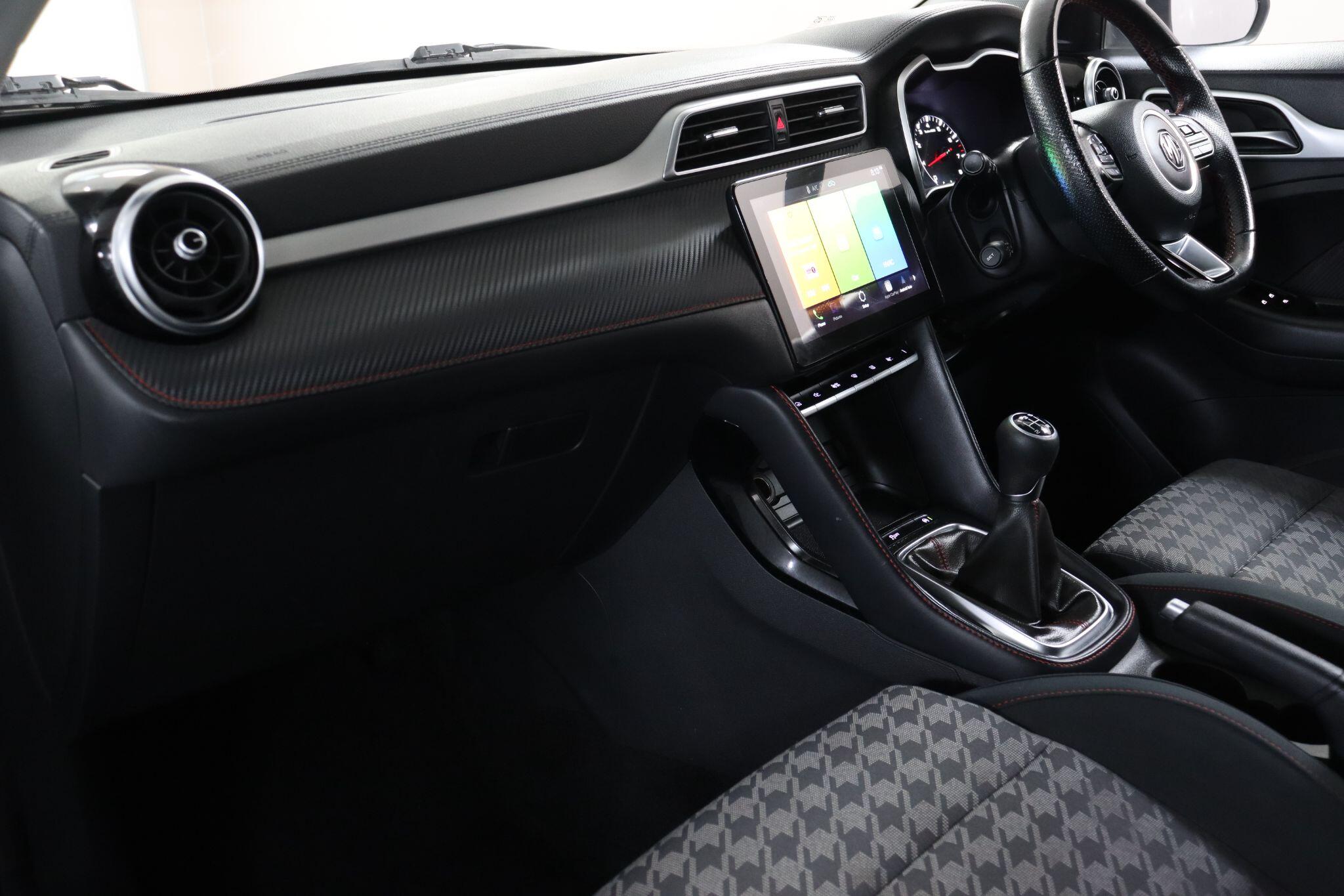 MG MG ZS view 34