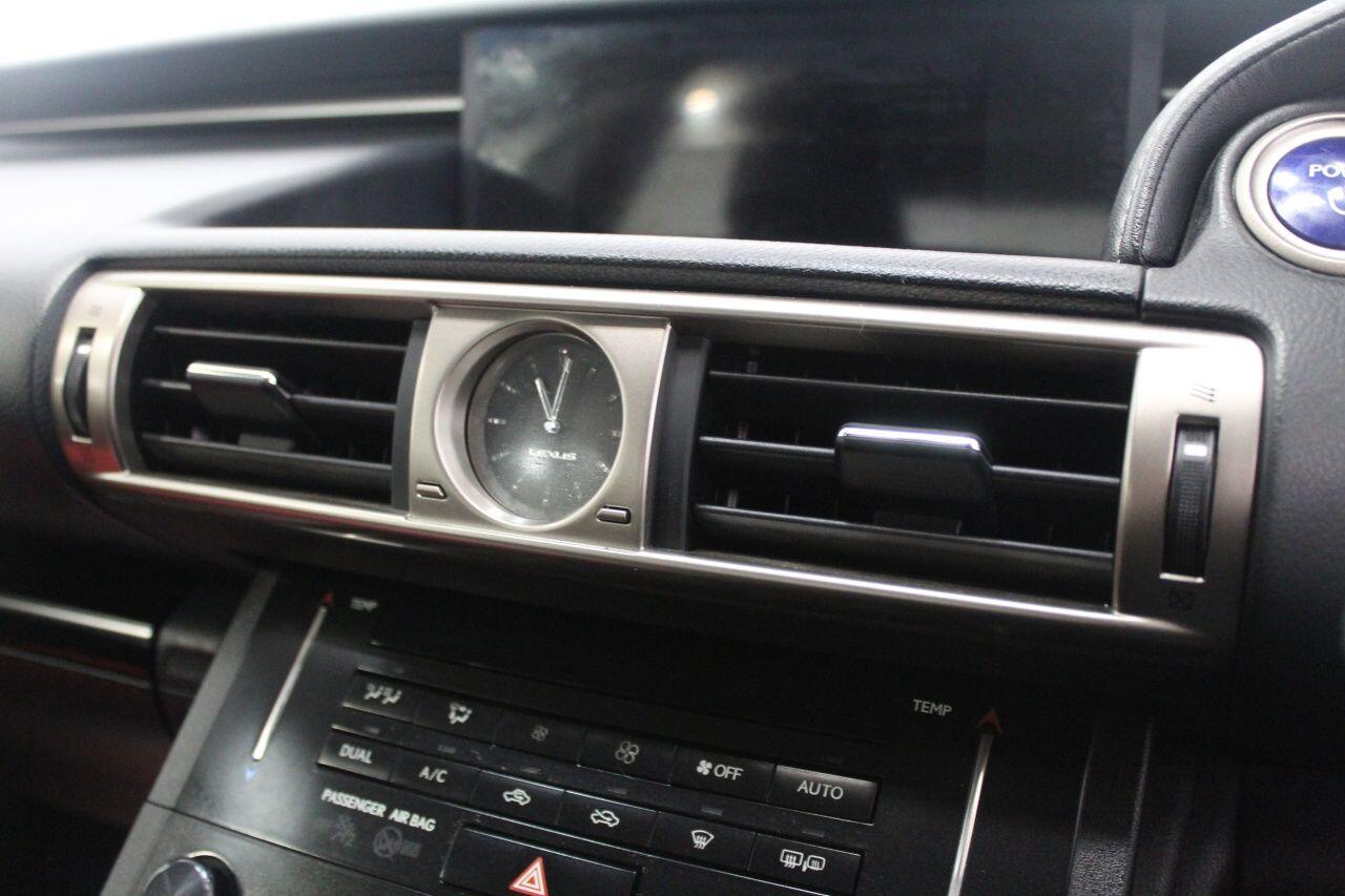 Lexus Is view 44