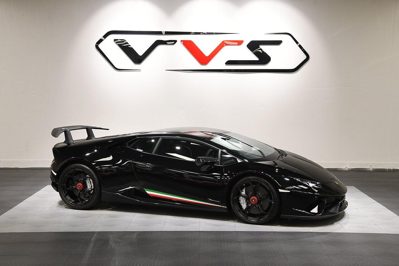 2018 Lamborghini Huracan in Black for sale