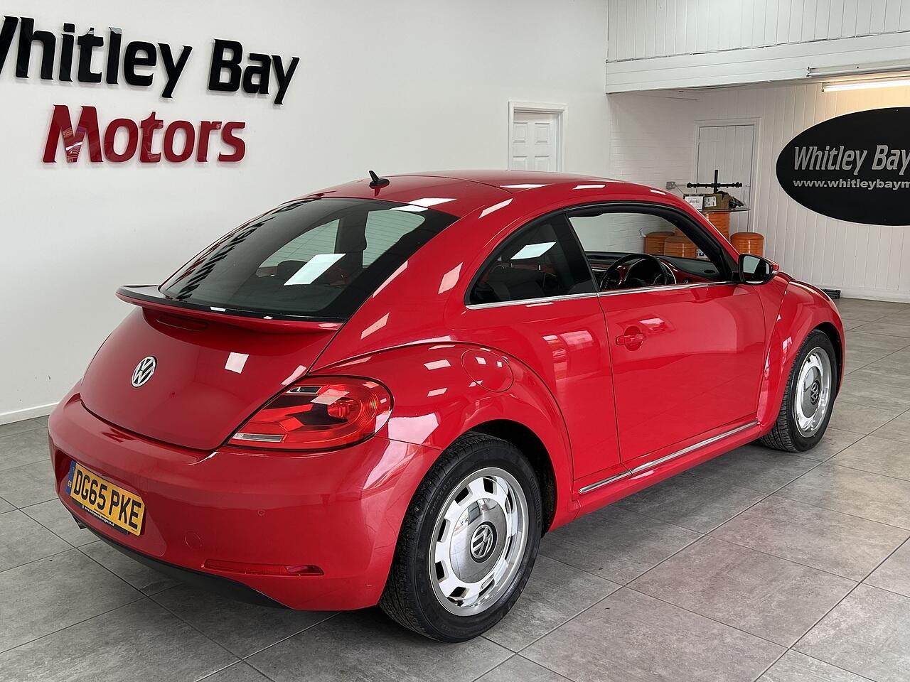 Volkswagen Beetle view 3