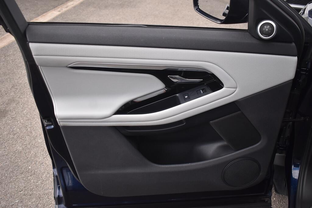 Land Rover Range Rover Evoque view 40