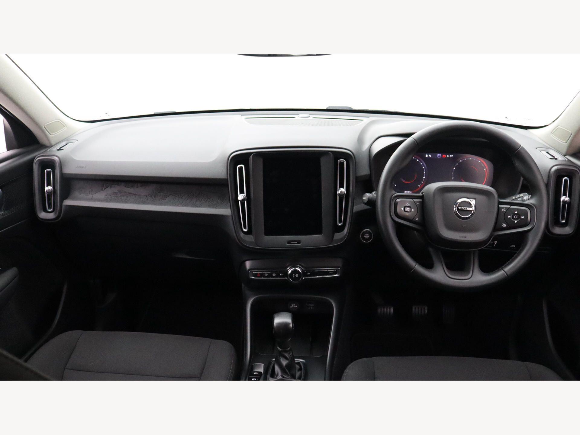 Volvo XC40 view 6