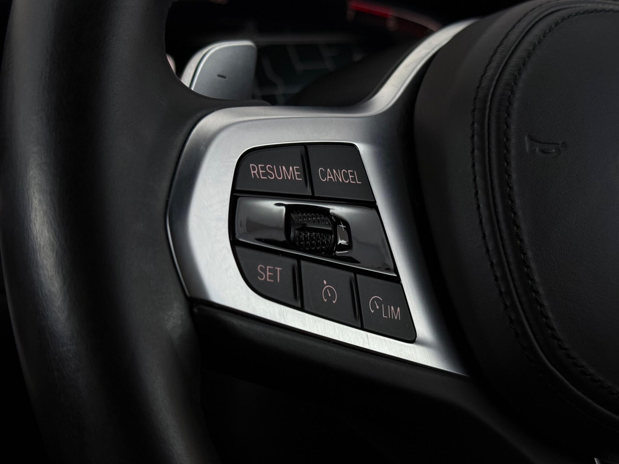 BMW 3 Series view 13