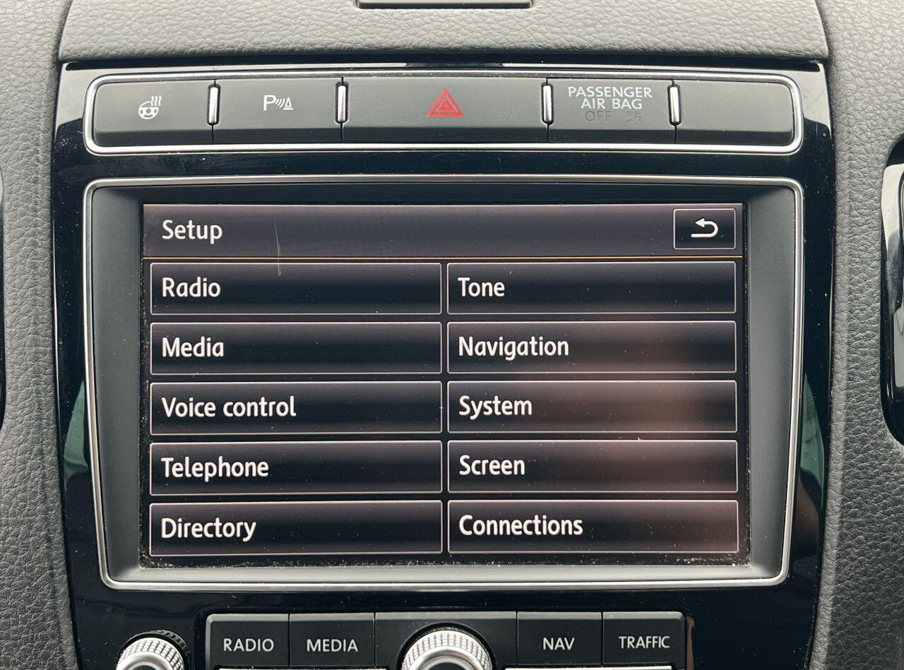 Volkswagen Touareg view 42