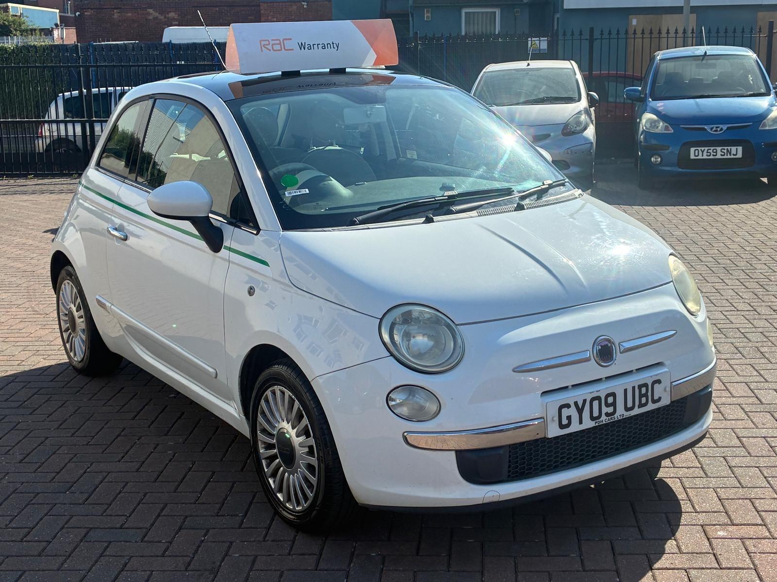 2009 Fiat 500 in White for sale