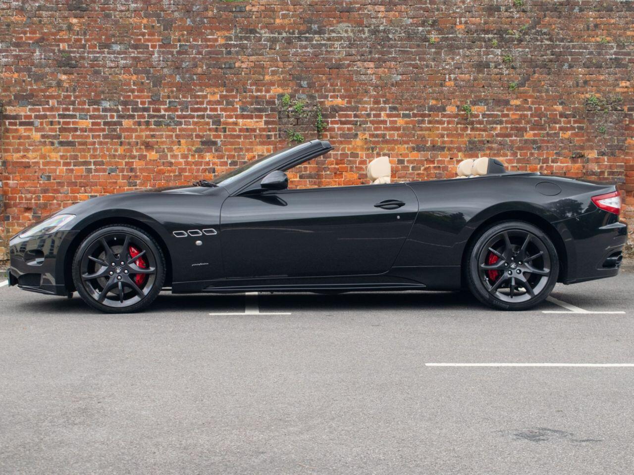 Maserati Grancabrio view 3