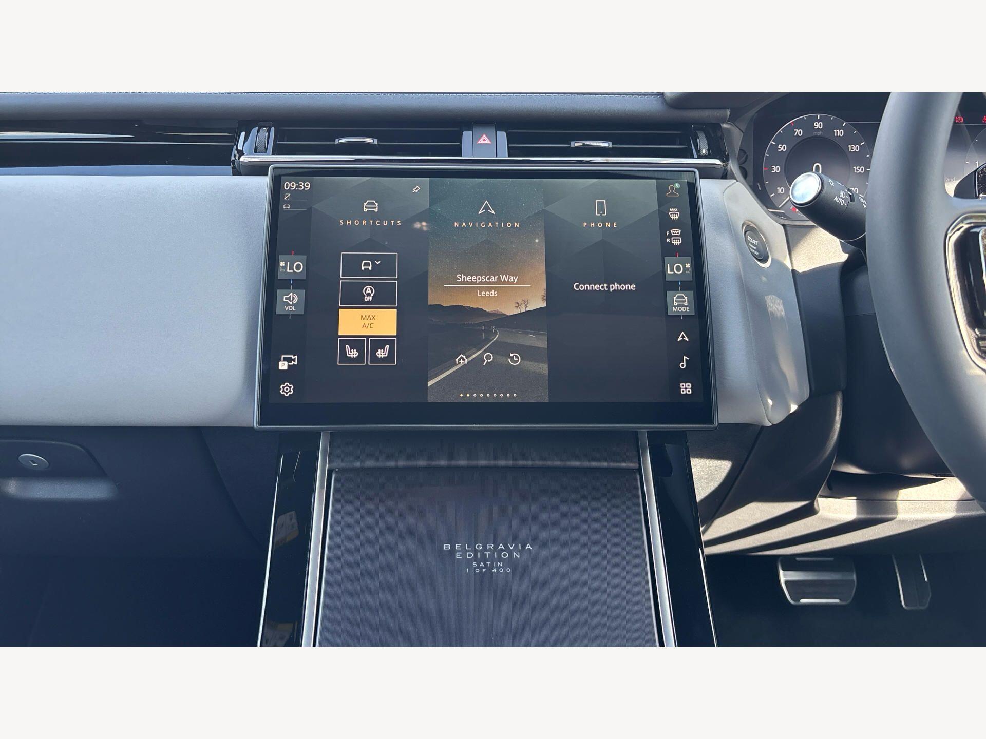 Land Rover Range Rover Velar view 17