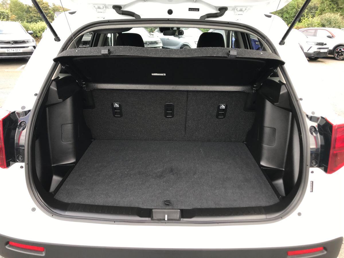 Suzuki Vitara view 8
