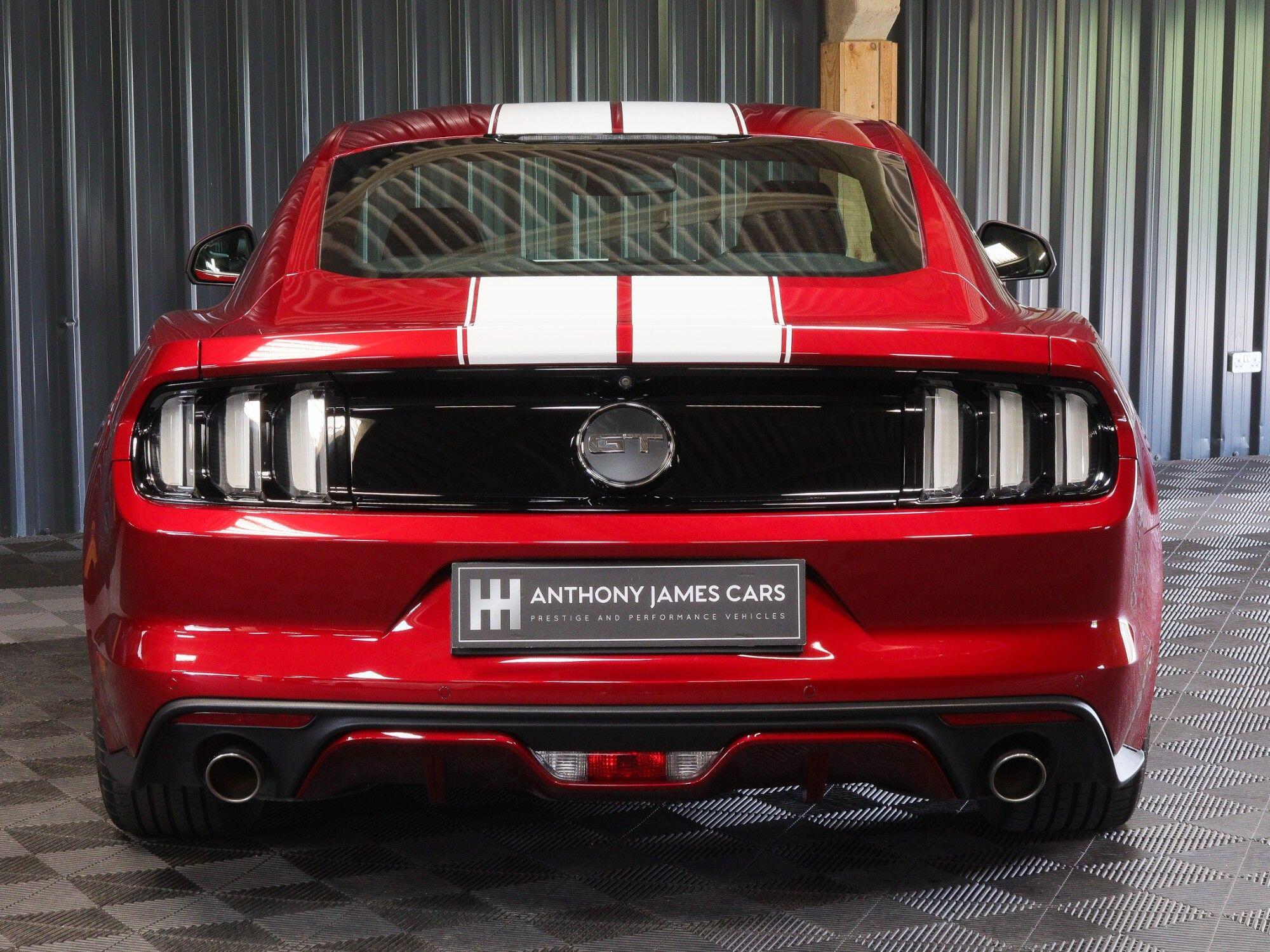 Ford Mustang view 29