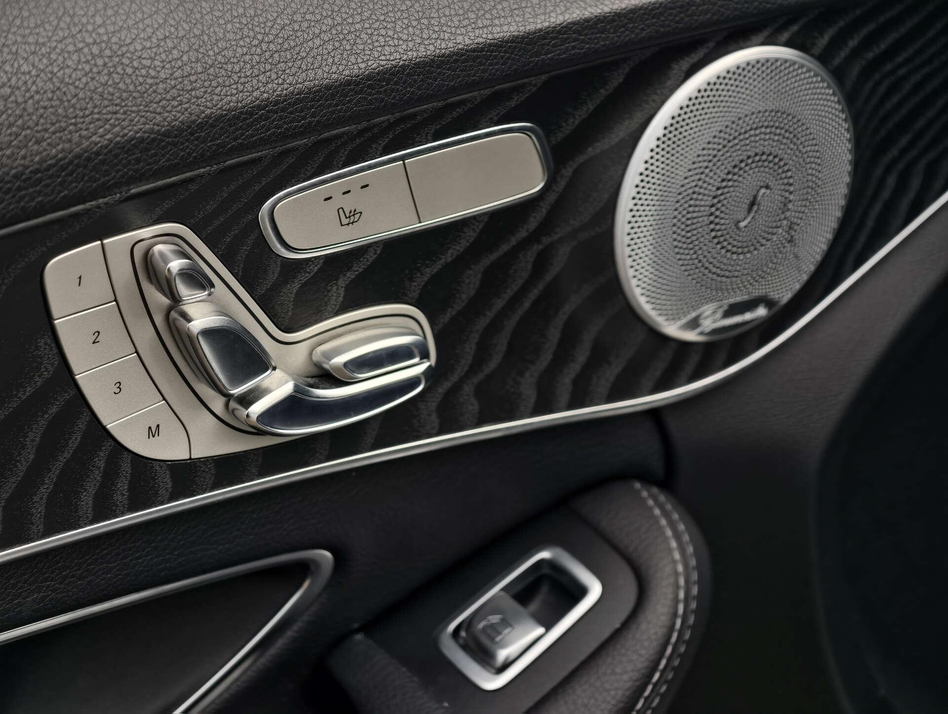 Mercedes-Benz C Class view 21